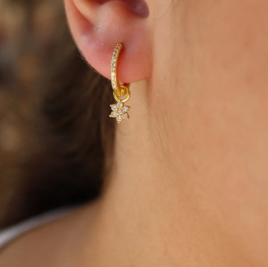 Mini créole dorée et fleur zircons (1 stk.)